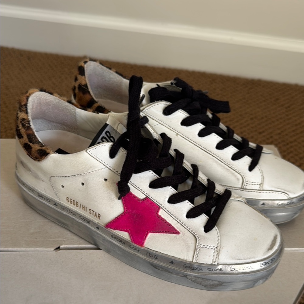 Golden Goose Women's White Sneakers with Pink Star